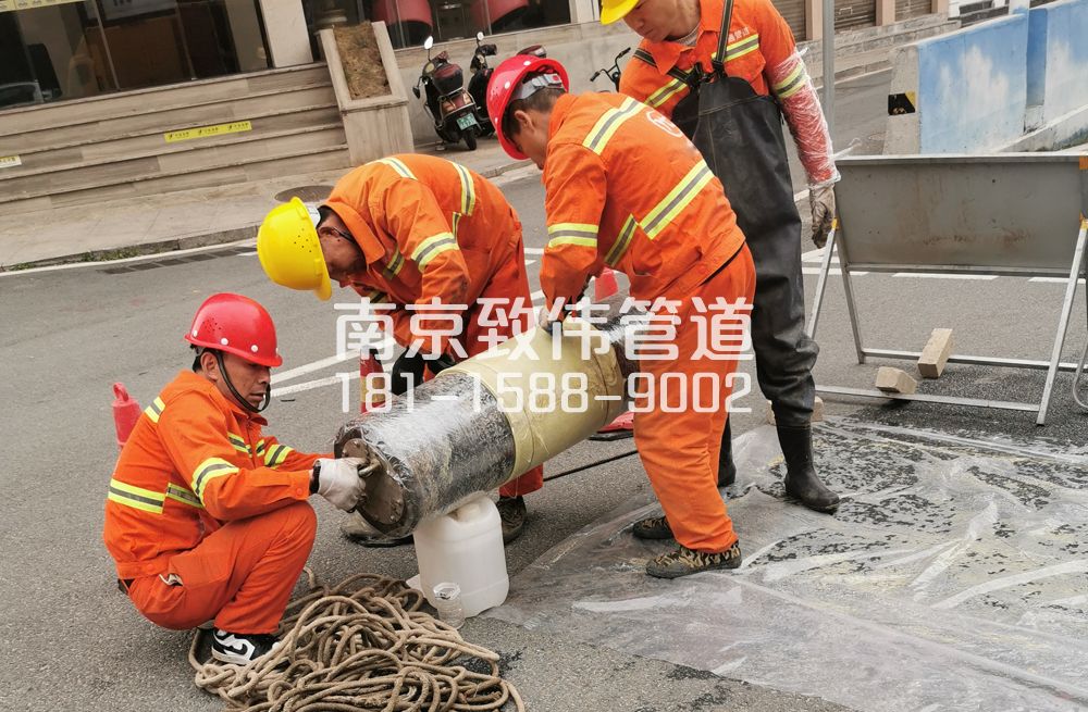 339汤泉管道修复